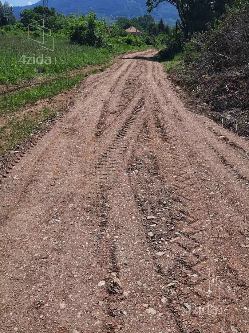 Građevinsko zemljište | 4zida