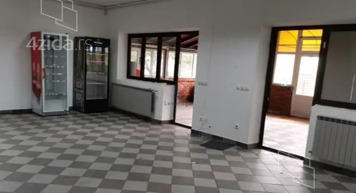 Lokal | 4zida