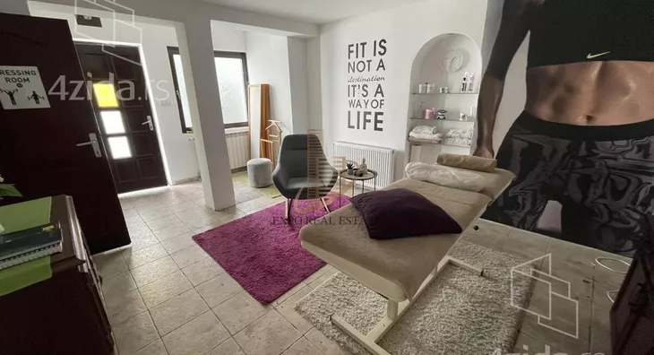 Poslovni prostor | 4zida