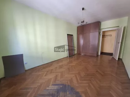 Sarajevska | 4zida.rs