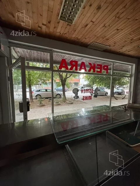 Lokal | 4zida