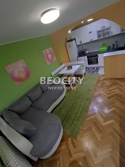 Gagarinova | 4zida.rs