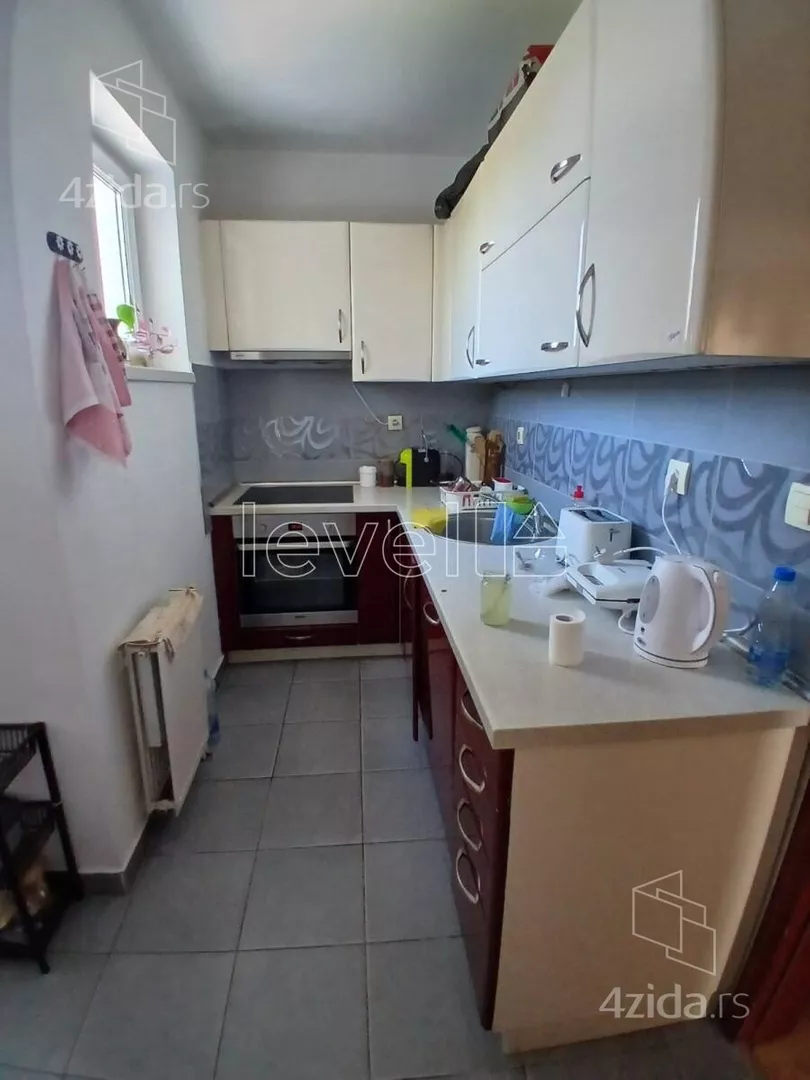 Četvoroiposoban stan | 4zida