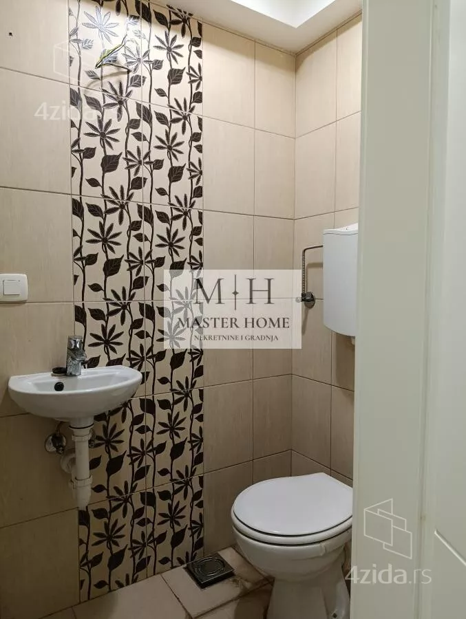 Petosoban stan | 4zida