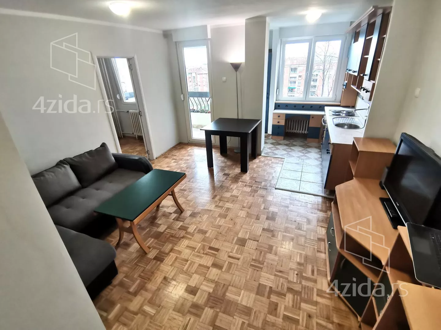 Dvoiposoban stan | 4zida