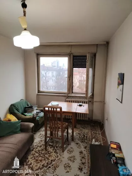 22. oktobra | 4zida.rs