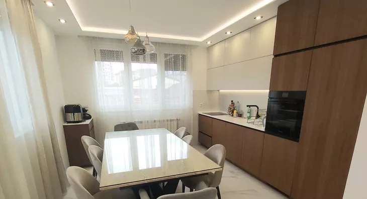 Petosoban stan | 4zida