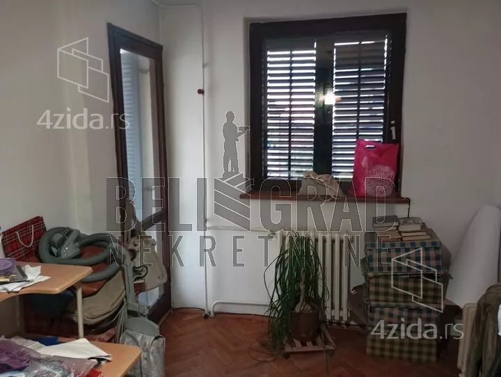 Četvoroiposoban stan | 4zida