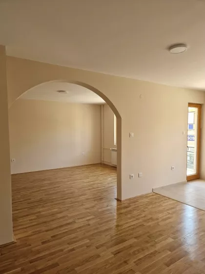 Milorada Veljkovića-Špaje 4A | 4zida.rs