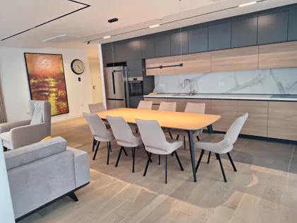 Višnjićeva | 4zida.rs