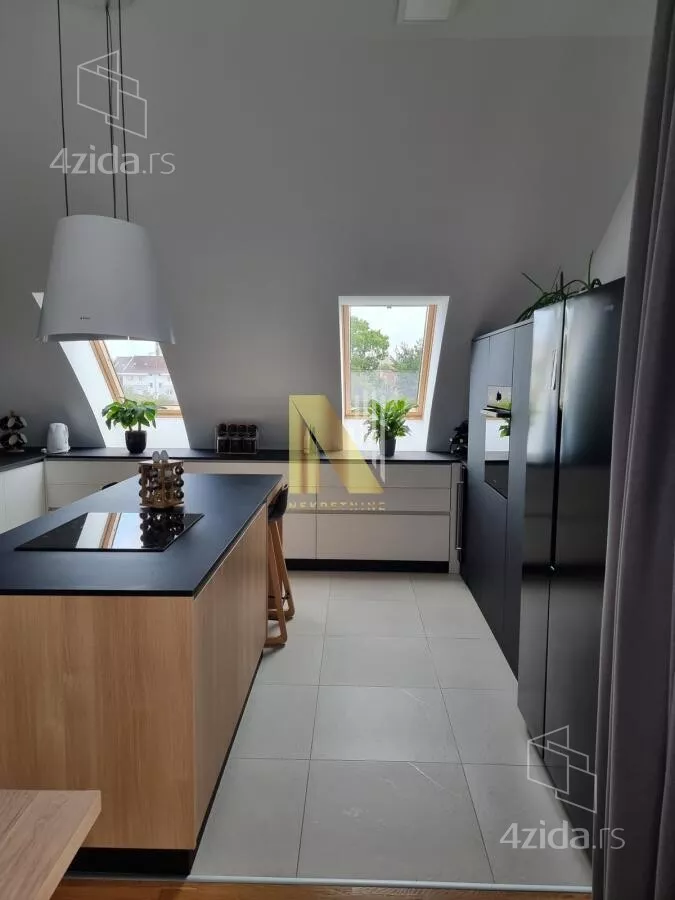 Petosoban stan | 4zida