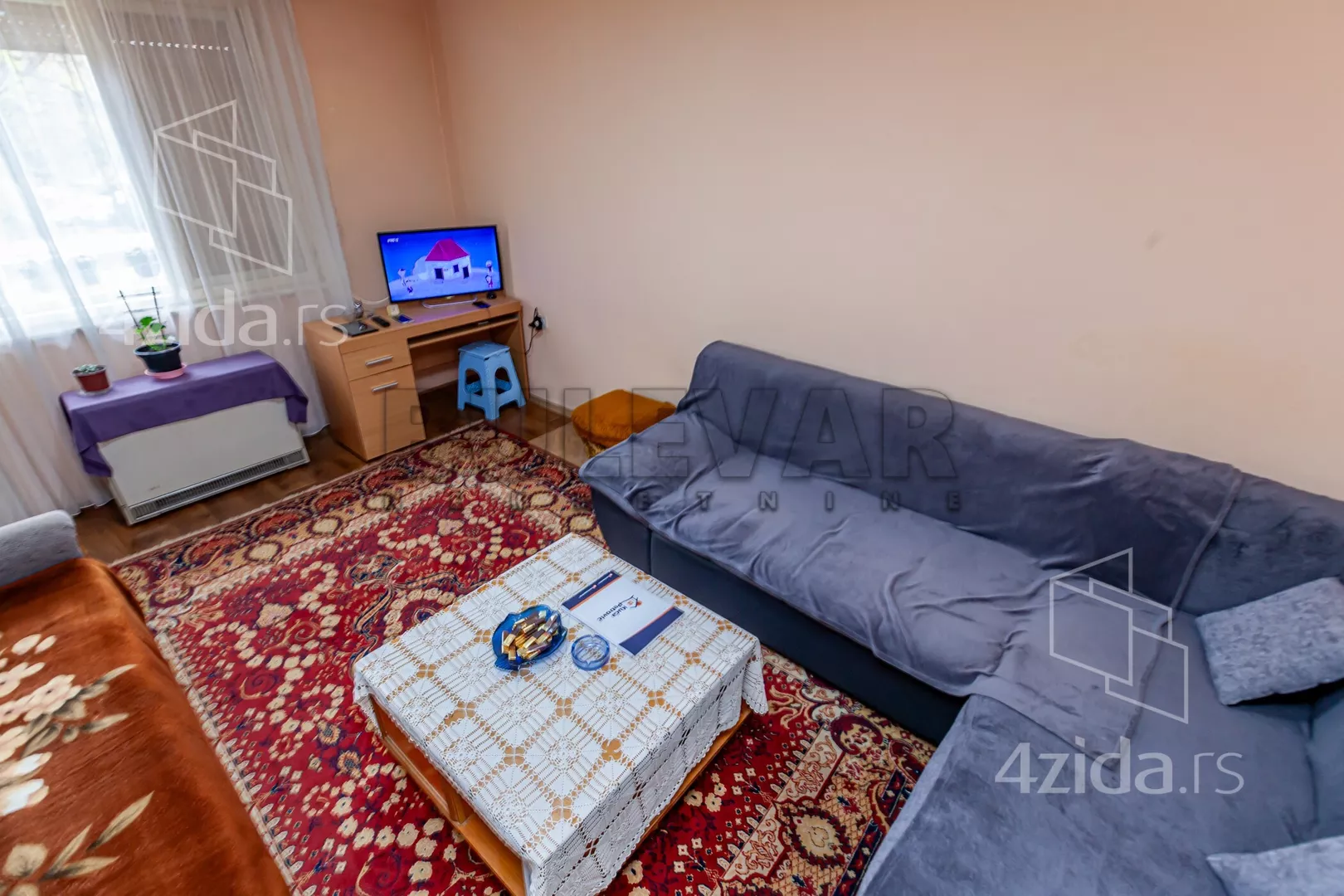 Troiposoban stan | 4zida