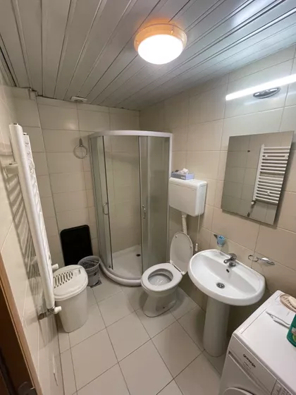 Cetinjska | 4zida.rs