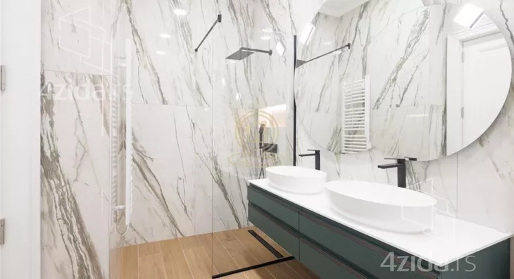 Četvoroiposoban stan | 4zida