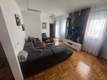 Miljana Miljanića | 4zida.rs