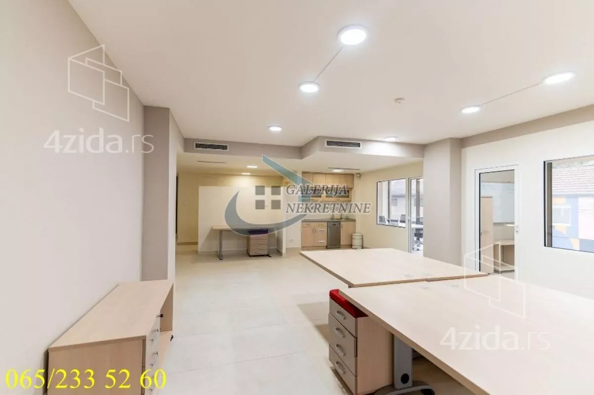 Poslovni prostor | 4zida