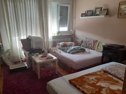 Trg kralja Aleksandra Ujedinitelja | 4zida.rs