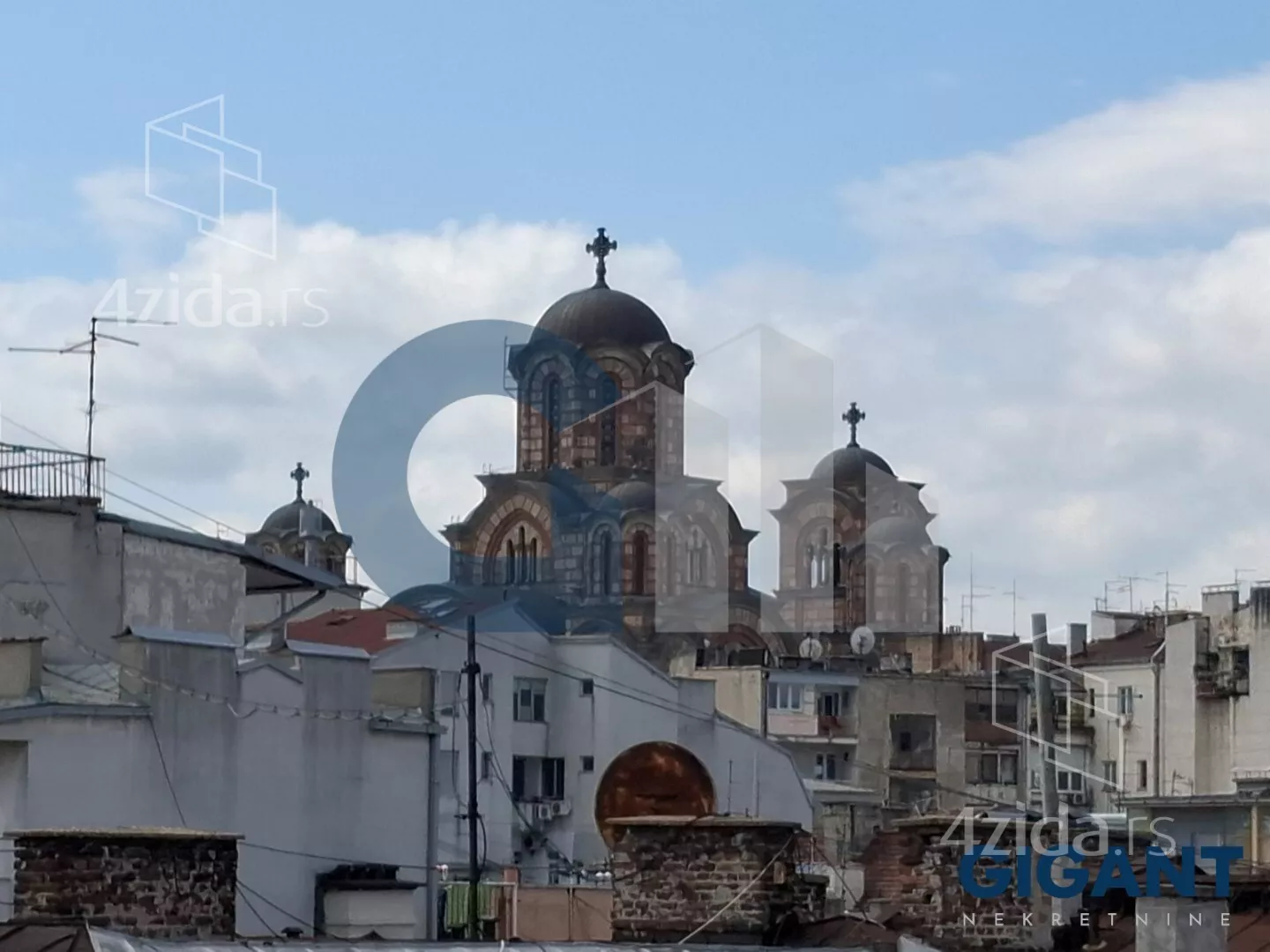 Šestosoban stan | 4zida