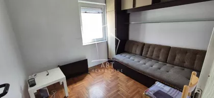 Sretena Mladenovića Mike | 4zida.rs