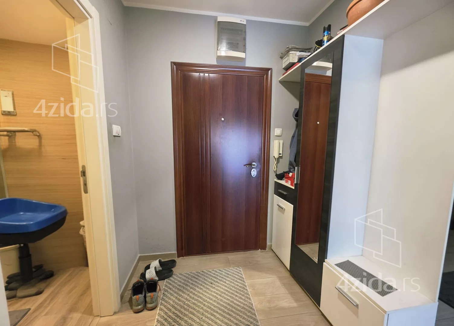 Jednoiposoban stan | 4zida