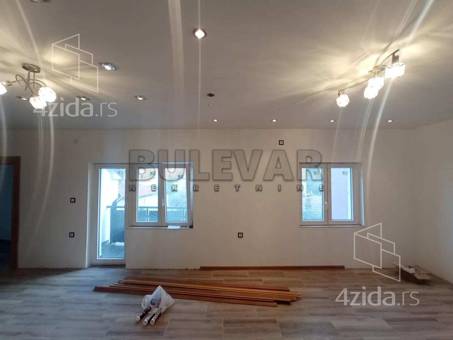 Lokal | 4zida