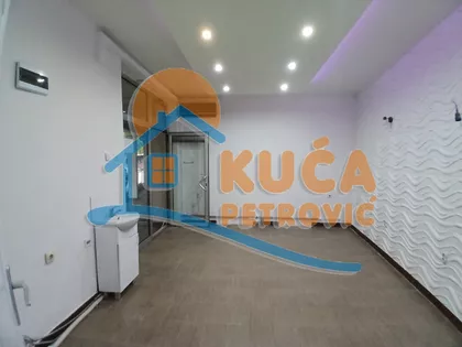 Trg Pavla Stojkovića | 4zida.rs