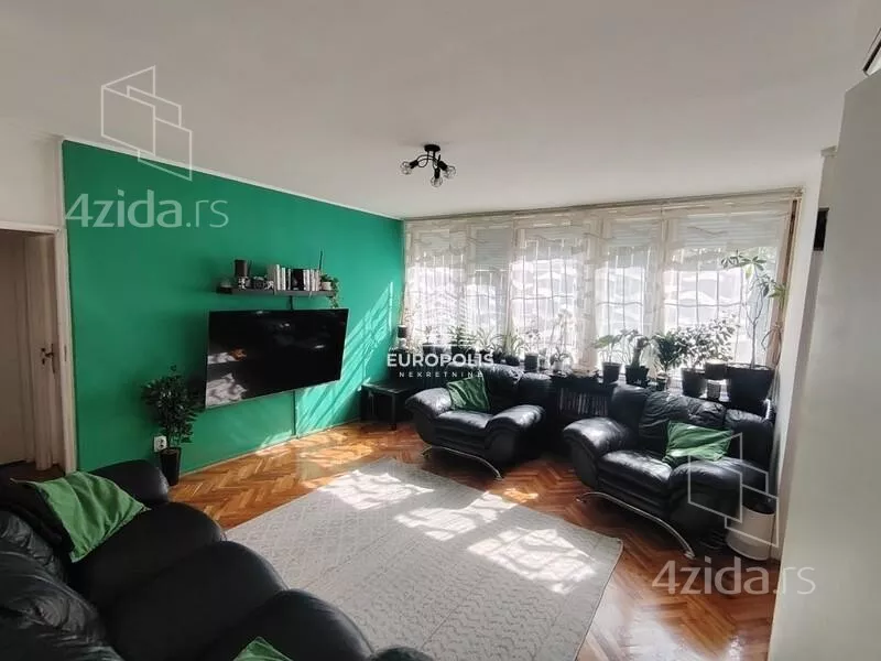 Troiposoban stan | 4zida