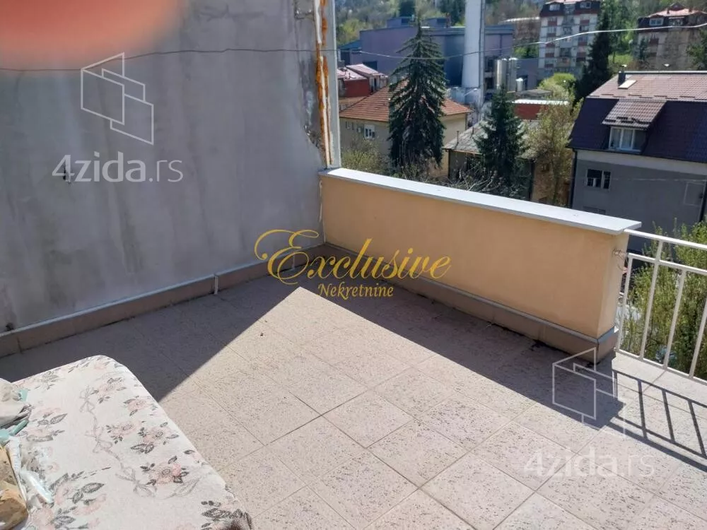 3-etažna kuća | 4zida