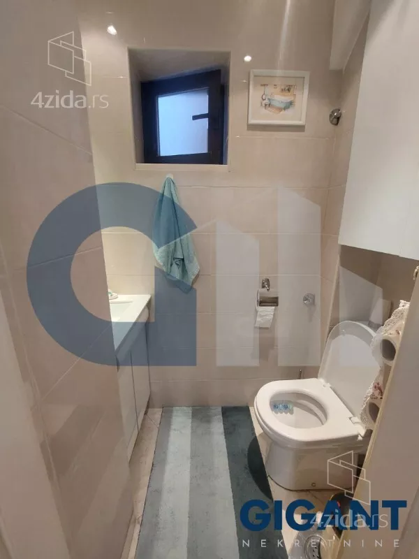 Petosoban stan | 4zida