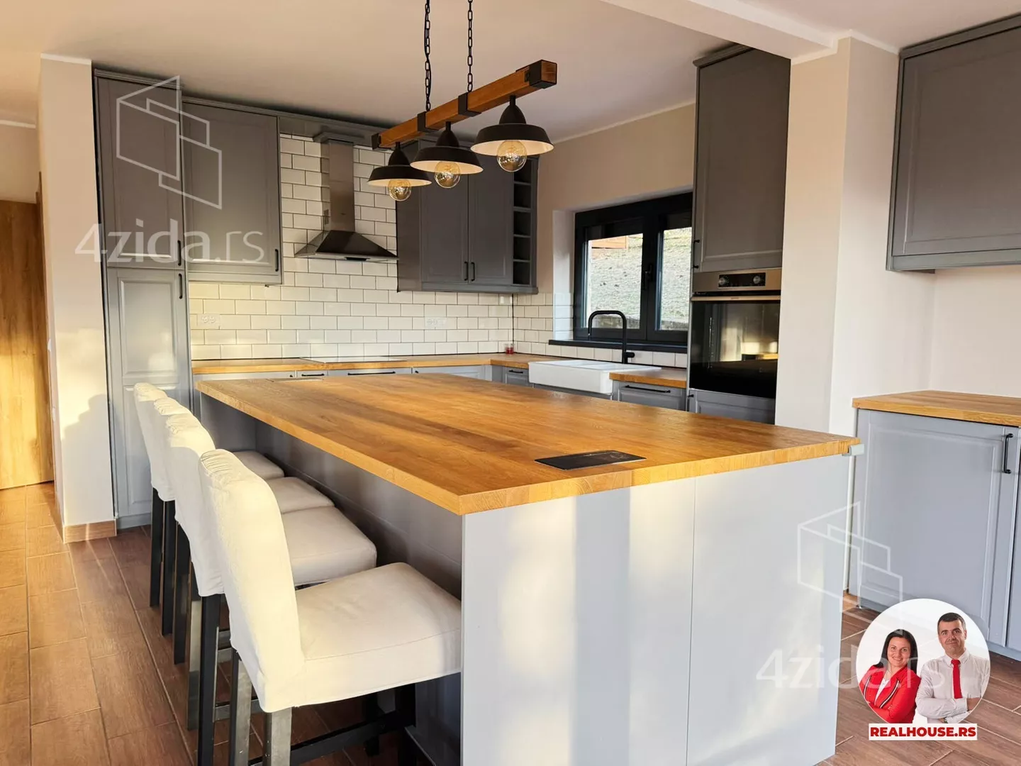 3-etažna kuća | 4zida