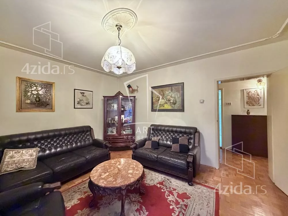 3-etažna kuća | 4zida