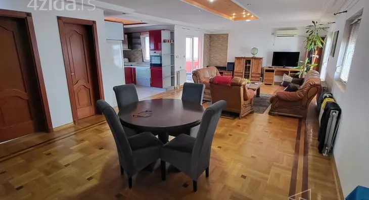 Petosoban stan | 4zida