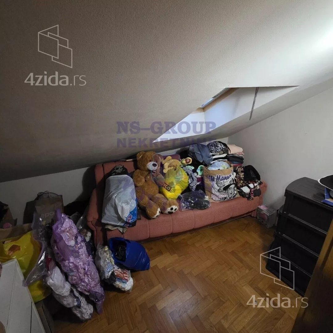 Šestosoban stan | 4zida