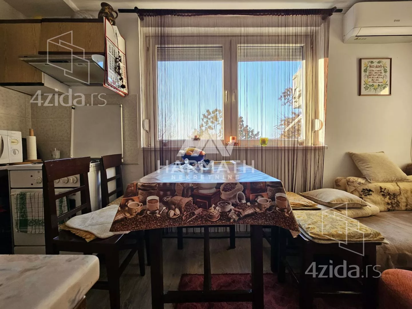 Jednoiposoban stan | 4zida