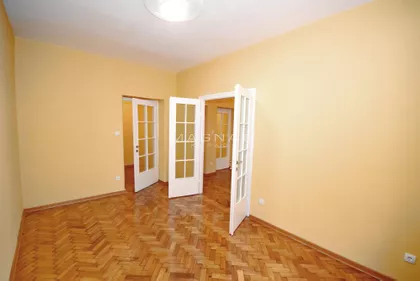Cetinjska | 4zida.rs