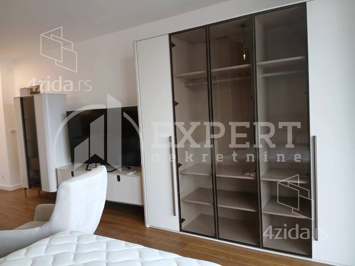 Garsonjera | 4zida