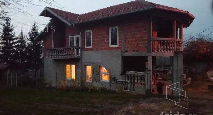 2-etažna kuća | 4zida