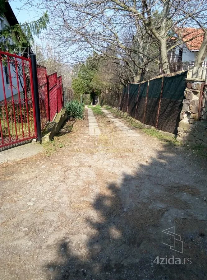 Plac | 4zida