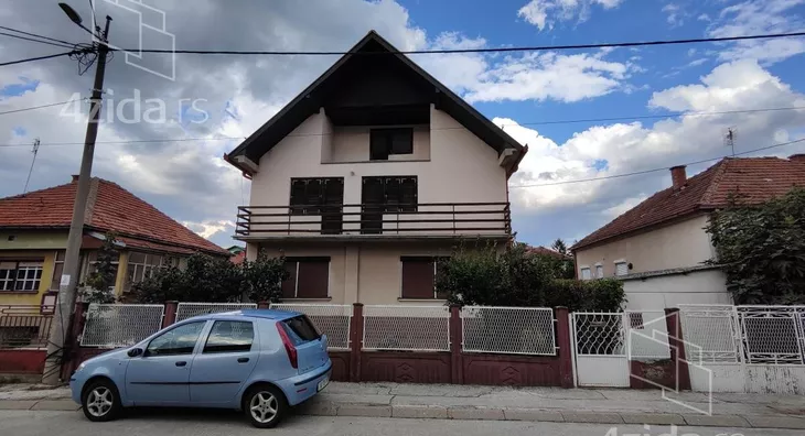 Kuća | 4zida