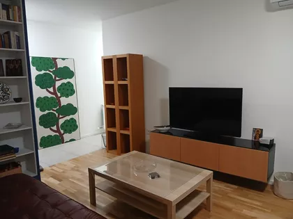 Vukov Spomenik | 4zida.rs