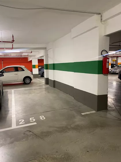 Zadužbinska | 4zida.rs