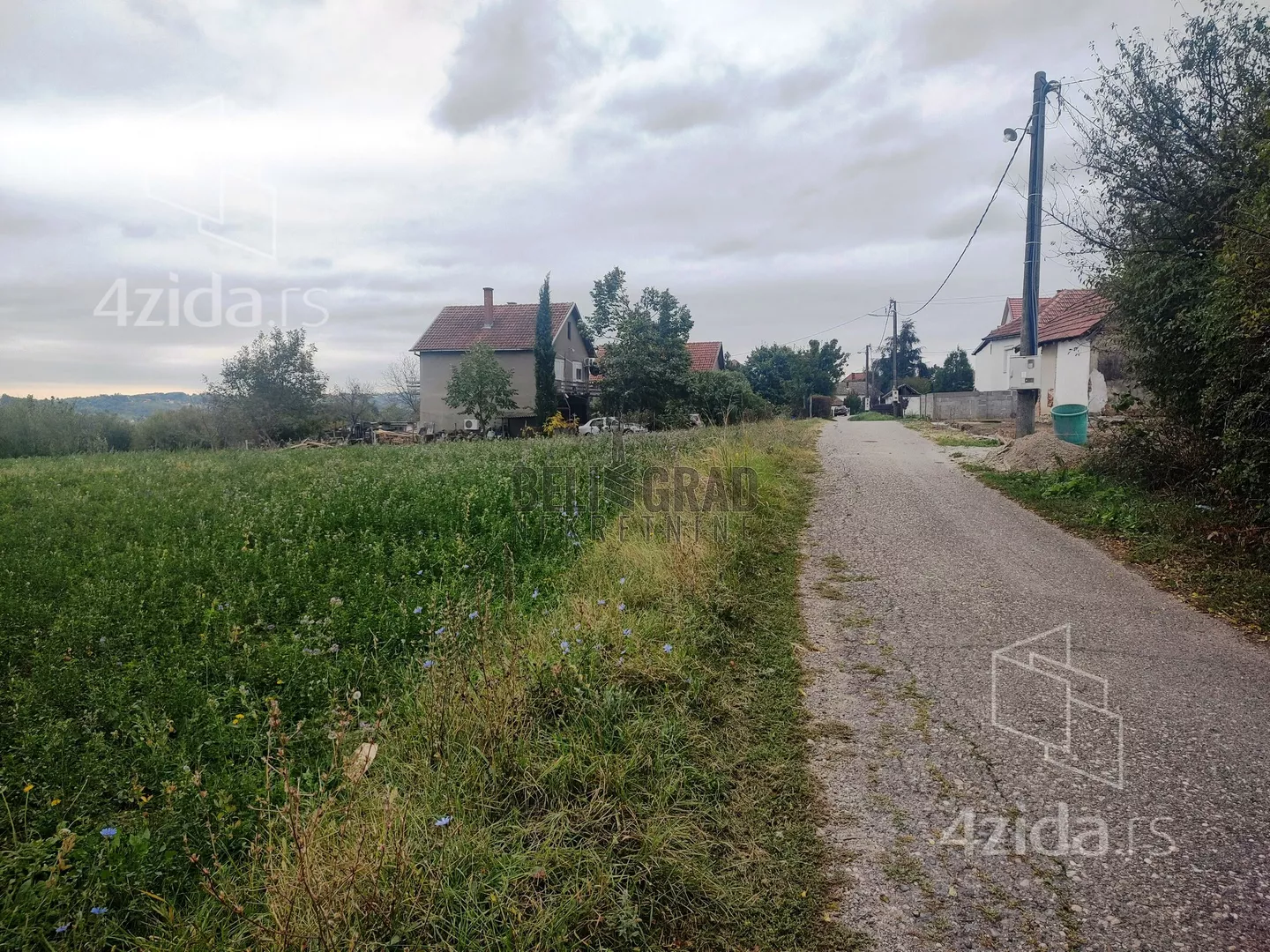 Plac | 4zida