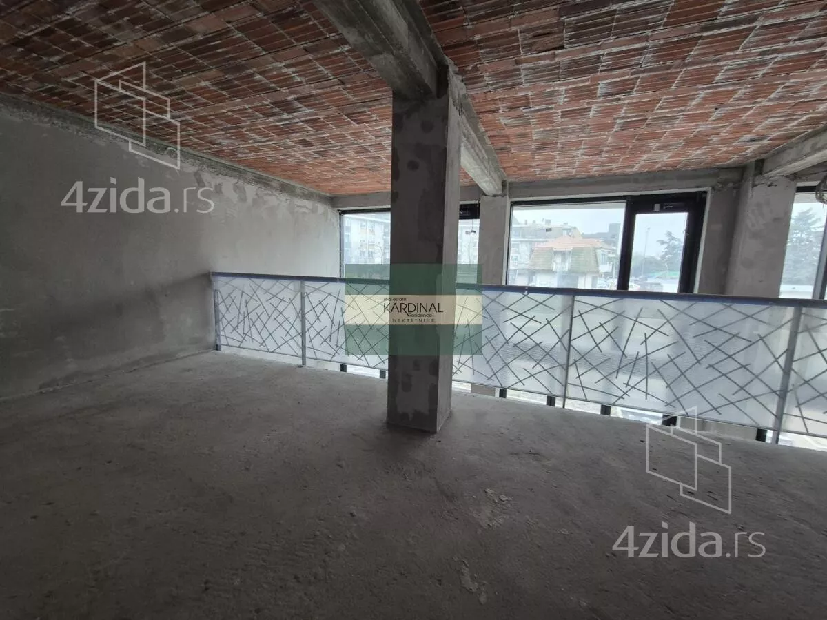 Poslovni prostor | 4zida