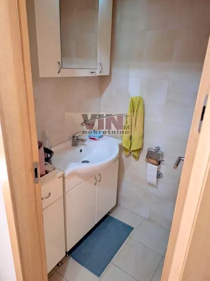 KAPETANA ZAVISICA | 4zida.rs