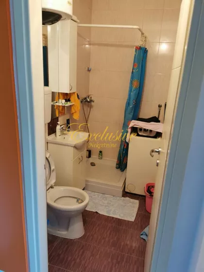 Ustanička | 4zida.rs