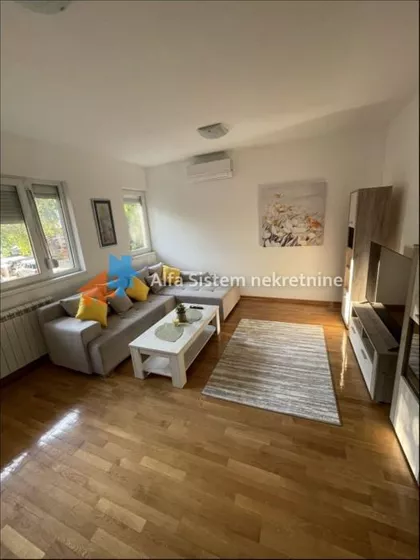 FON - Voždovac | 4zida.rs