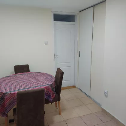 Moravska 7 | 4zida.rs