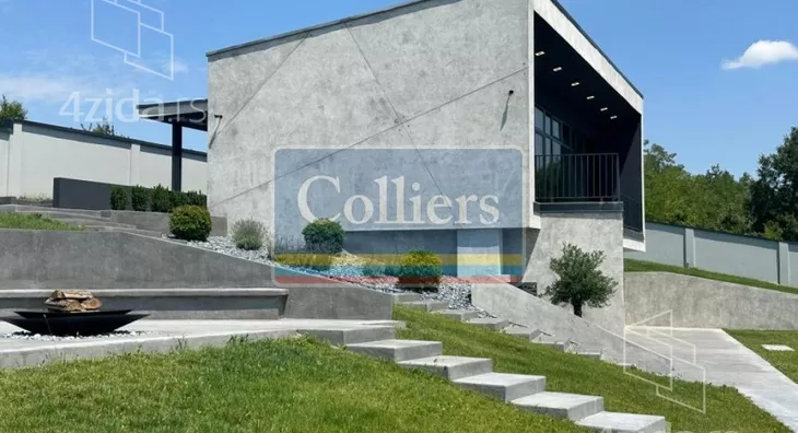 Sedmosoban stan | 4zida