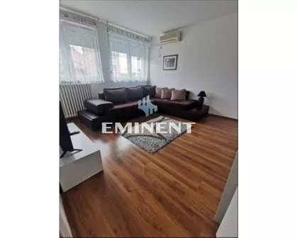 Pariske komune | 4zida.rs