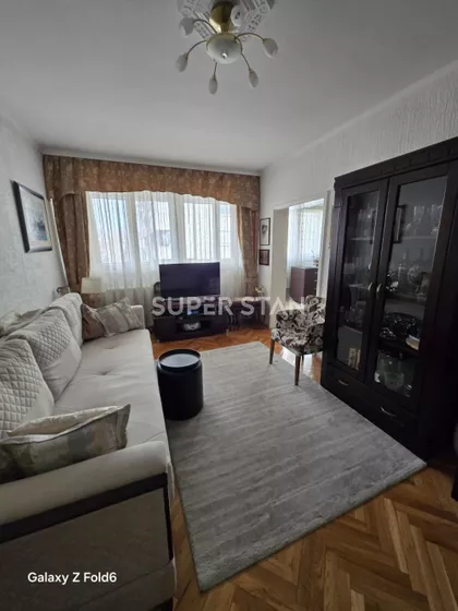 Studentska | 4zida.rs